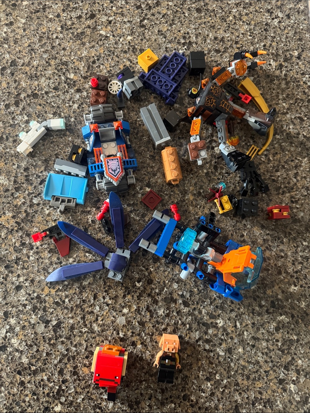 Lego Minecraft Piglin Brute, Strider Mob & lots of Assorted Lego pieces